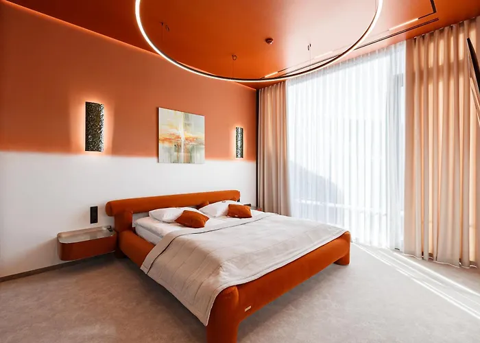Tavel Hotel & Spa